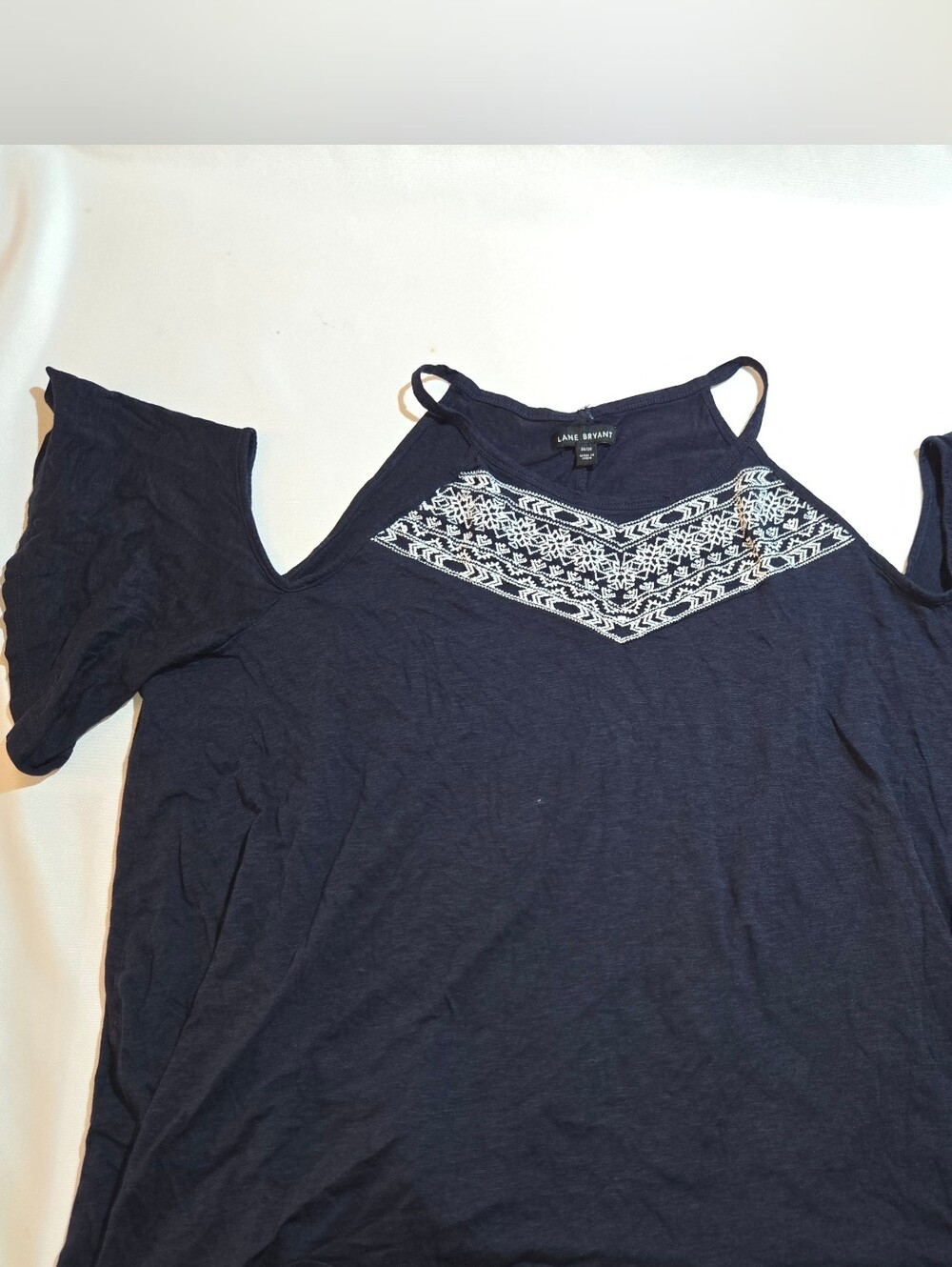 ​Lane Bryant Navy Blue Embroidered Yoke Cold Shoulder Top Size 26/28